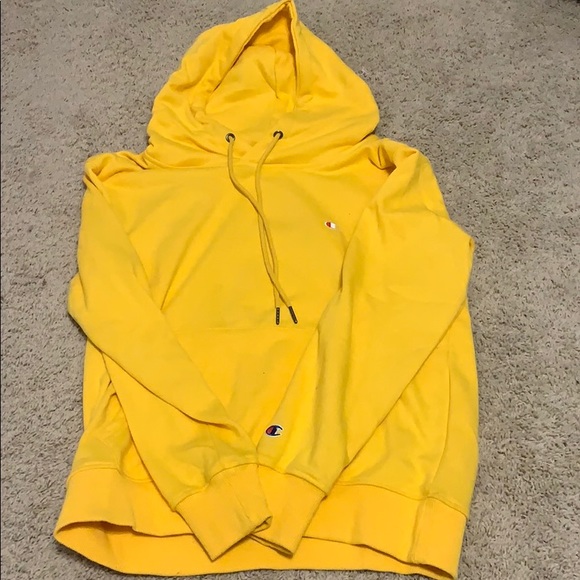 Champion Tops - Champion yellow sweatshirt